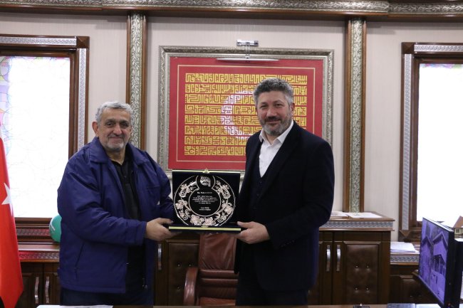 VEDAT HIZIR'A PLAKET